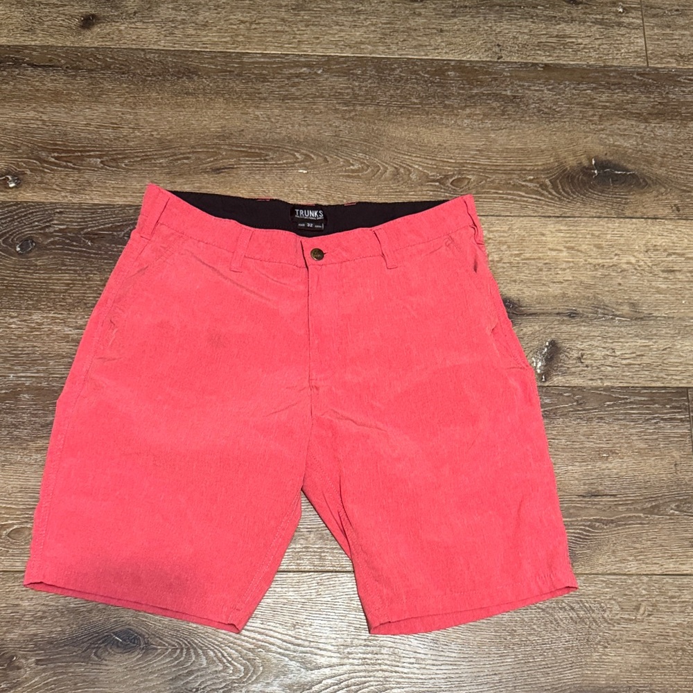 Trunks multi functional shorts 32‎